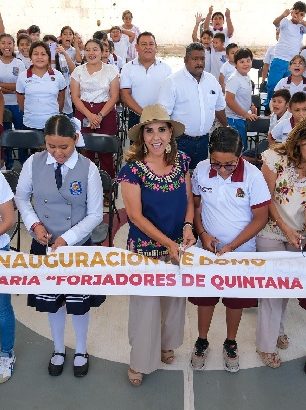 Después de casi 40 años sin protección, la escuela primaria “Forjadores de Quintana Roo” recibió de Mara Lezama domo nuevo