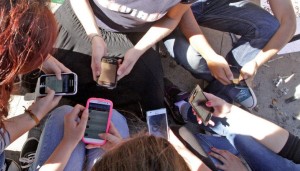 redes sociales-celulares1