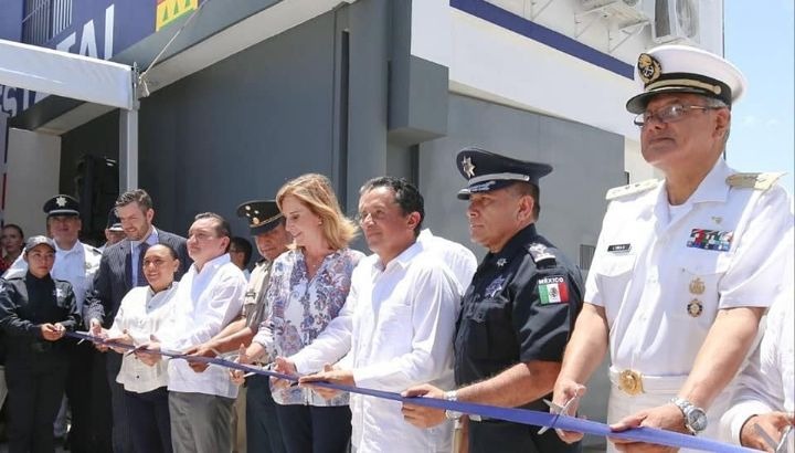 Asiste presidente del TSJ a ceremonia de entrega de Certificado Único Policial.