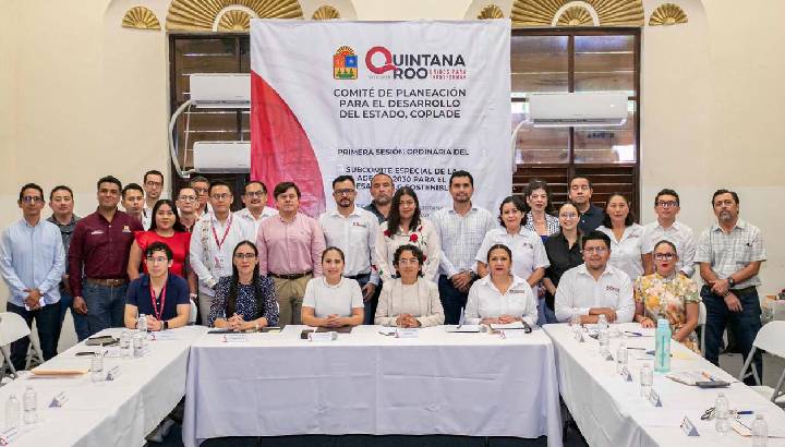 Mary Hernández afianza a integrantes del subcomité especial de la agenda 2030