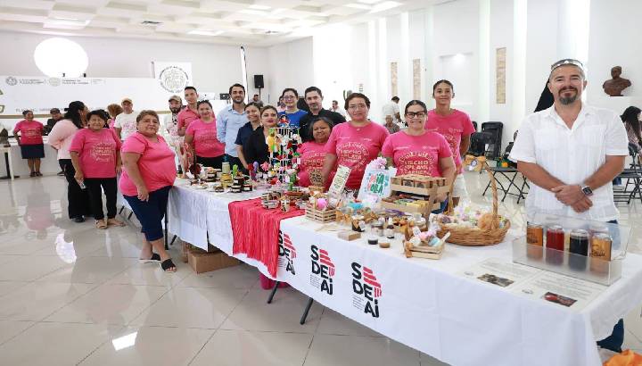 Por medio de la marca “Hecho en Playa”, gobierno de Estefanía Mercado impulsa a artesanos locales