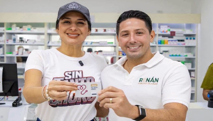 Estefanía Mercado y Renán Sánchez visitan la clínica municipal “Salud Sin Tanto Choro”