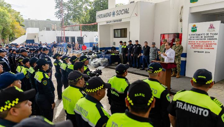 Tulum fortalece y dignifica a su policía con uniformes nuevos y equipamiento
