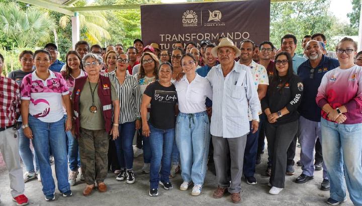 Lleva gobierno de Othón P. Blanco atención y servicios a Cerro de las Flores